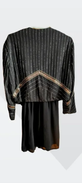 Conjunto fiesta negro y dorado