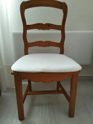 Mesa Comedor Redonda y 6 sillas madera maciza