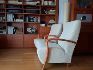 1 Butaca de diseño en haya maciza