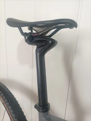 Bicicleta Gravel Carbono