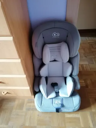Seggiolino auto Kinderkraft grigio