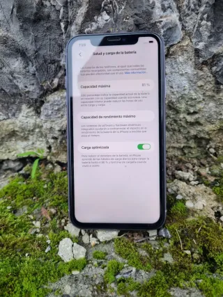 iPhone 11 64GB Morado