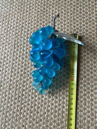 Cacho de uvas em vidro azul turquesa,anos 60