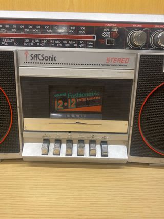Radio Cassette SATSonic Portátil 4 Bandas
