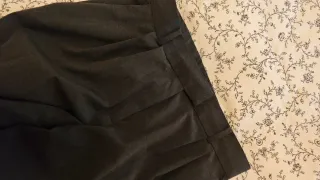 Pantalón H&M gris de pinzas Talla 44