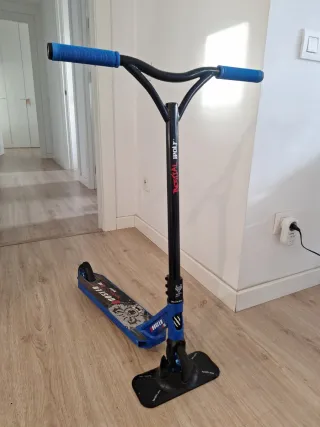 Patinete Bestial Wolf Booster Azul