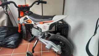 Moto eléctrica infantil Off-Road 68