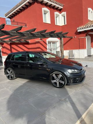 Volkswagen Golf R 2014