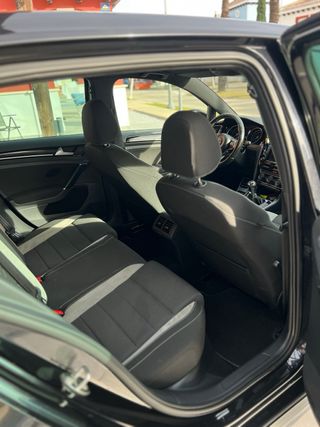 Volkswagen Golf R 2014