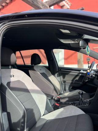 Volkswagen Golf R 2014