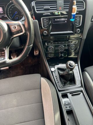 Volkswagen Golf R 2014