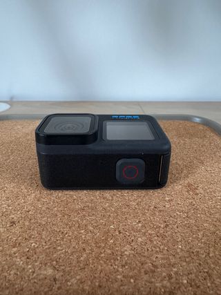 GoPro Hero 10 Black + muchos accesorios