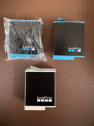 GoPro Hero 10 Black + muchos accesorios