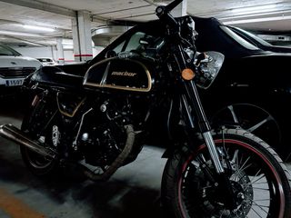 Moto Macbor Cafe Racer 125cc