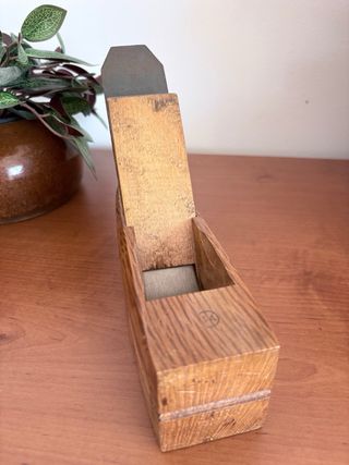 Cepillo de carpintero de madera