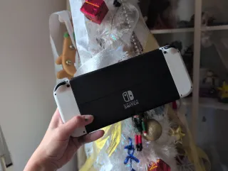 Nintendo Switch OLED Blanca y Negra