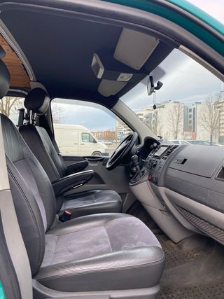 Volkswagen Caravelle 2006