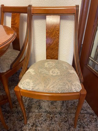 Conjunto Mesa Comedor Extensible y 6 Sillas