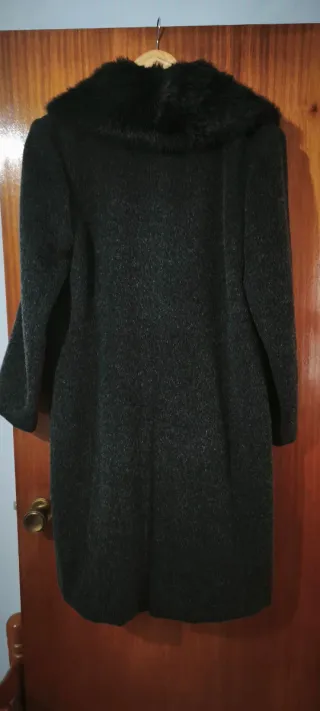 Abrigo lana cuello pelo negro/gris