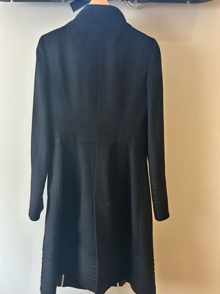 Abrigo de lana negro