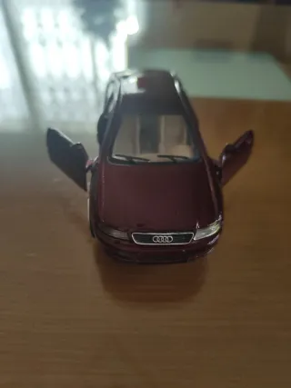 Audi A4 B5 a escala