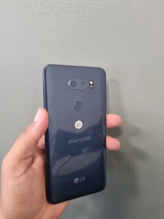 LG V30 Blu