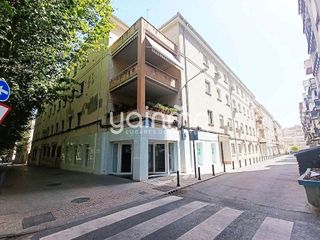 Local comercial en alquiler en Avda de Madrid - Pº de la Estación en Jaén