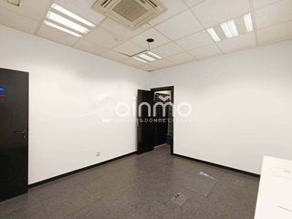 Local comercial en alquiler en Avda de Madrid - Pº de la Estación en Jaén