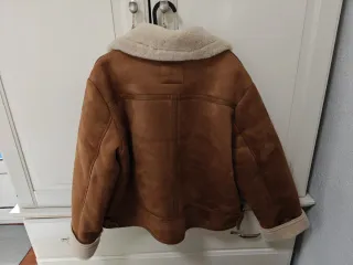 Chaqueta Stradivarius Pelliza Ecológica Marrón Tal