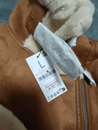 Chaqueta Stradivarius Pelliza Ecológica Marrón Tal