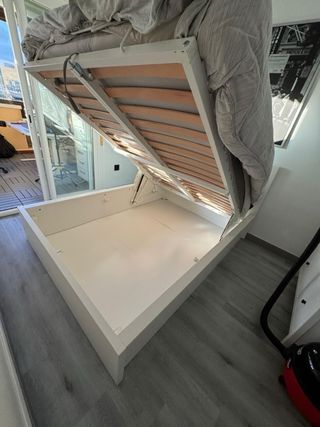 Cama Malm Ikea con canapé abatible