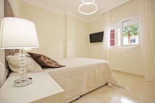 Piso en alquiler en Los Naranjos - Las Brisas en Marbella