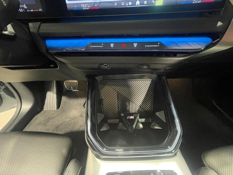 BMW X3 2025, foto 18