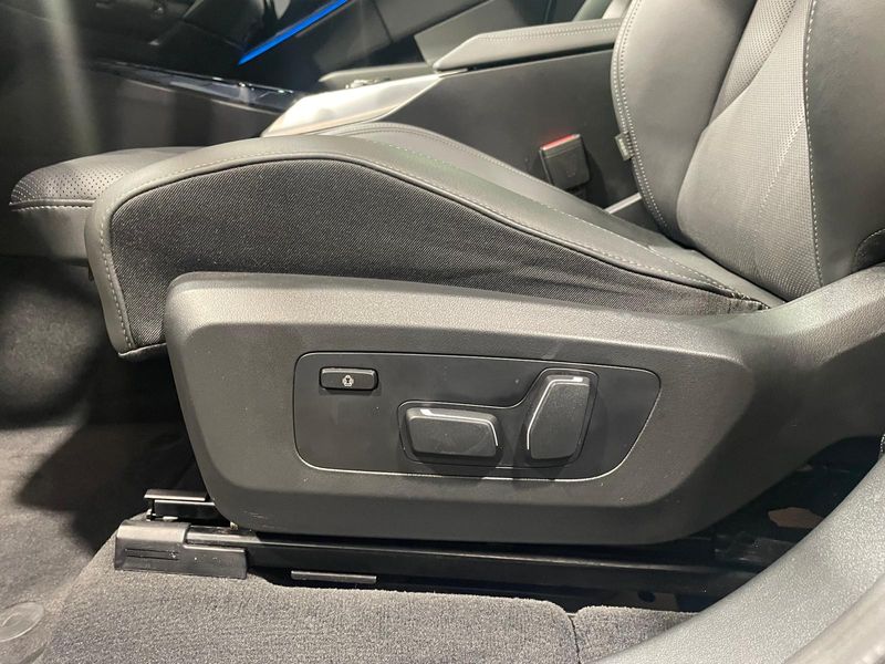 BMW X3 2025, foto 31