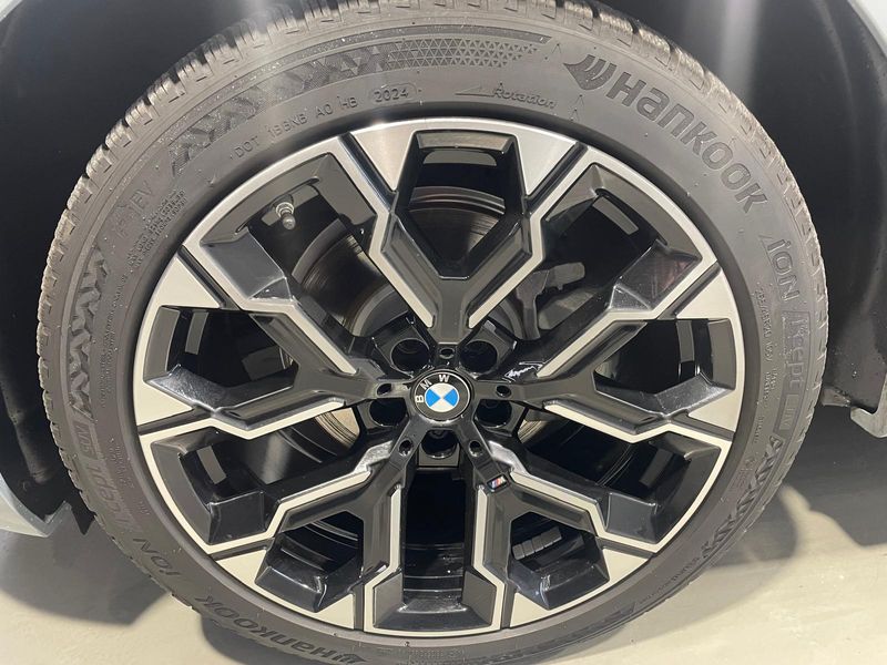 BMW X3 2025, foto 12