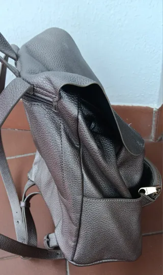 Mochila efecto piel metalizada