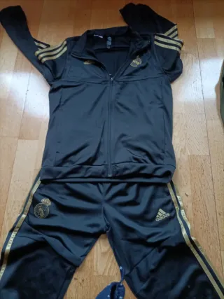 Chándal Real Madrid Adidas Negro y Dorado