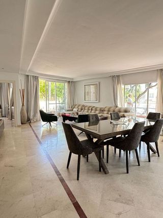 Piso en alquiler en Puerto Banús en Marbella