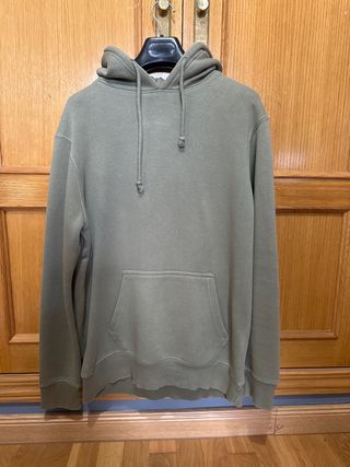 Sudadera con capucha verde oliva