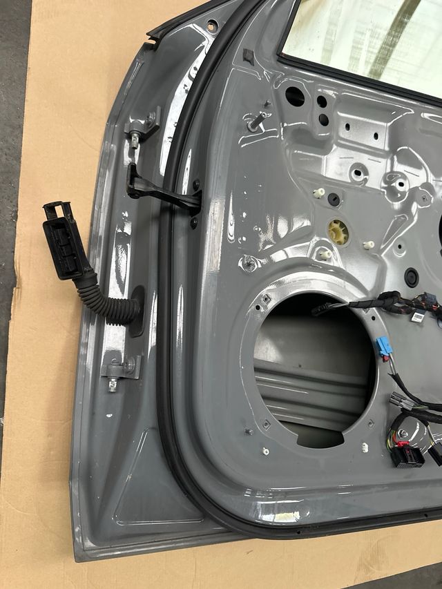 Puerta Audi A3 Berlina Limusine Acompañante