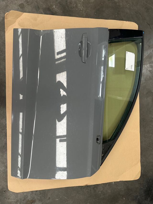 Puerta Audi A3 Berlina Limusine Acompañante