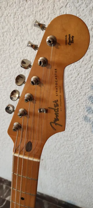 Fender Stratocaster Classic Series 50 Mejorada