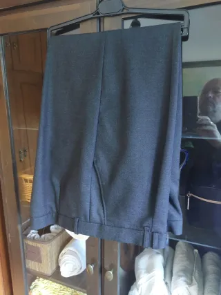 Pantalón vestir gris talla 56