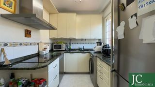 Chalet en venta en Laredo