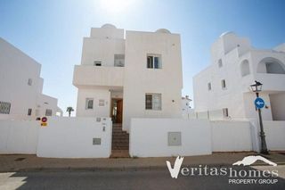 Casa en venta en Urb. El Palmeral en Mojácar