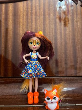 Muñeca Enchantimals Zorro