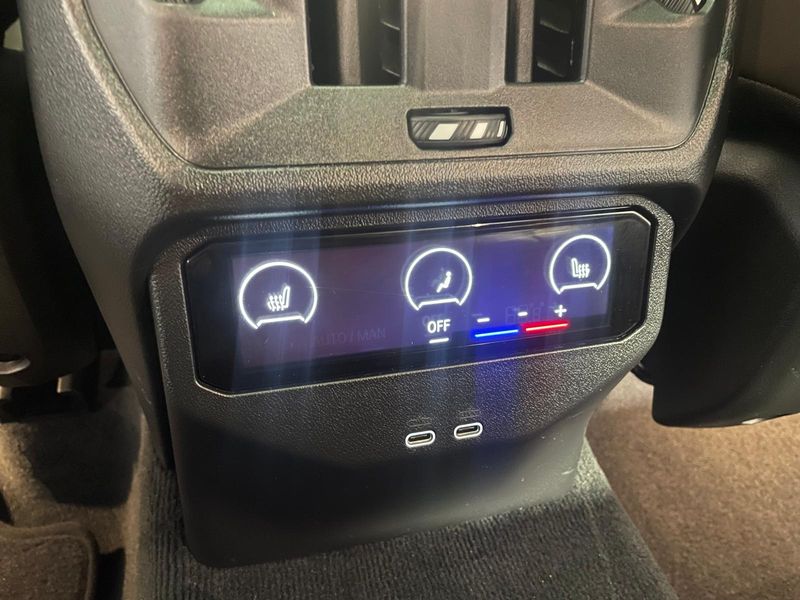 BMW X3 2025, foto 8