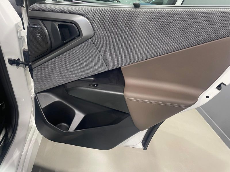 BMW X3 2025, foto 12