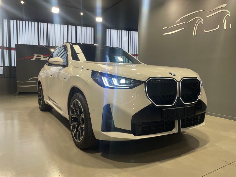 BMW X3 2025, foto 19