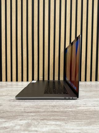 MacBook Pro 15'' 2017 i7 16GB 500GB SSD